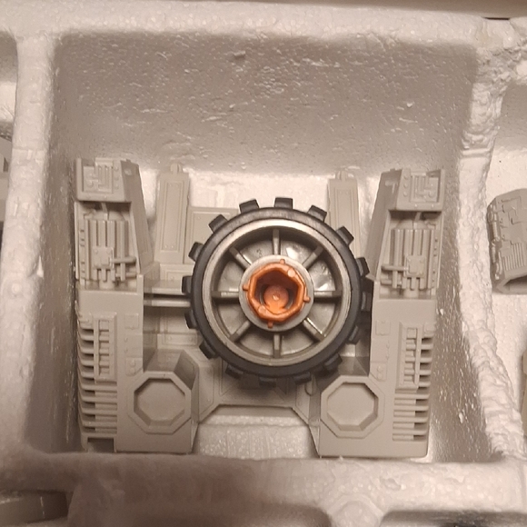 1984 Robotix Series R-1000 Motorized Building System *Incomplete* - Picture 8 of 14